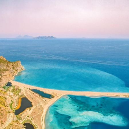 Oasi sul mare Pezzi di Gala Esterno foto