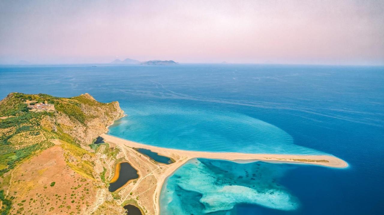 Oasi sul mare Pezzi di Gala Esterno foto